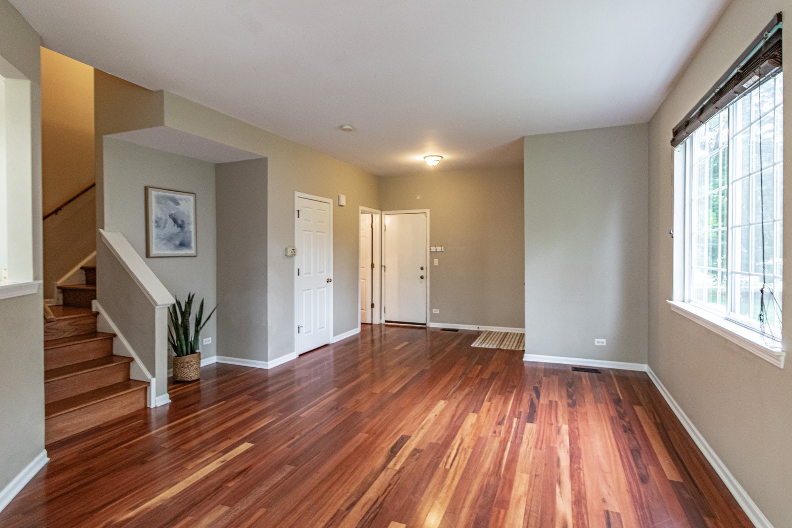 1470 DOOLITTLE Lane