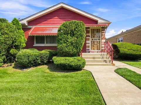 Photo of 9911 S Lafayette Avenue, Chicago, IL 60628 (MLS # 12751152)