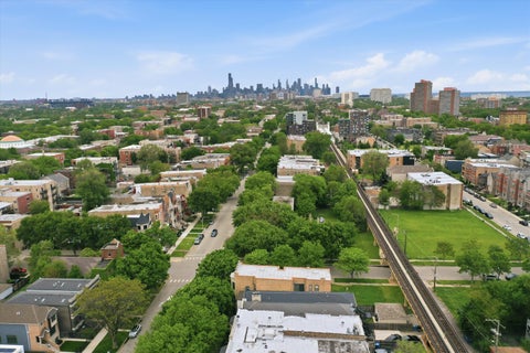 Tiny photo for 4507 S Prairie Avenue, Chicago, IL 60653 (MLS # 12654290)