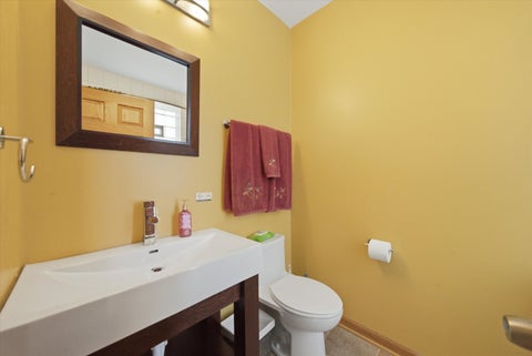 Tiny photo for 4507 S Prairie Avenue, Chicago, IL 60653 (MLS # 12654290)