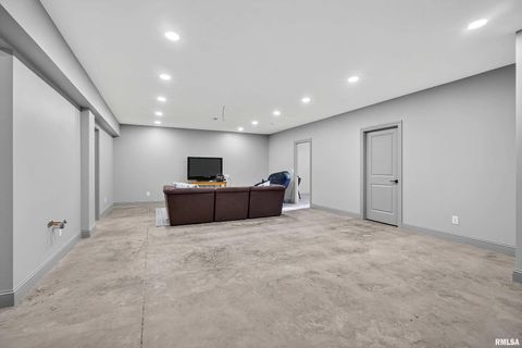 Tiny photo for 20830 270th St Street, Eldridge, IA 52748 (MLS # QC4267157)