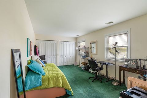 Tiny photo for 145 Willow Parkway Pkwy, Buffalo Grove, IL 60089 (MLS # 12634992)