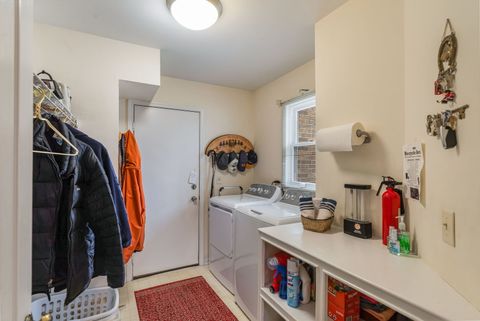 Tiny photo for 145 Willow Parkway Pkwy, Buffalo Grove, IL 60089 (MLS # 12634992)