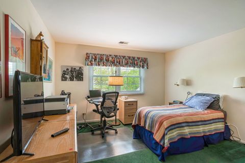 Tiny photo for 145 Willow Parkway Pkwy, Buffalo Grove, IL 60089 (MLS # 12634992)