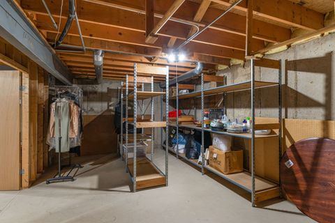 Tiny photo for 145 Willow Parkway Pkwy, Buffalo Grove, IL 60089 (MLS # 12634992)