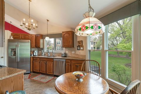 Tiny photo for 145 Willow Parkway Pkwy, Buffalo Grove, IL 60089 (MLS # 12634992)