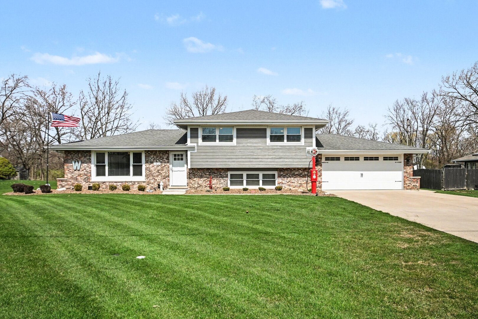 11612 N Brightway Drive, Mokena, IL 60448 — MLS #12615285 — Main listing photo