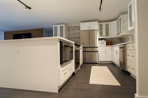 Tiny photo for 910 N Lake Shore Drive #1620, Chicago, IL 60611 (MLS # 12486262)