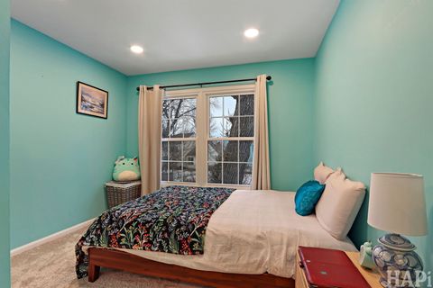 Tiny photo for 1121 Williamsburg Circle, Grayslake, IL 60030 (MLS # 12589360)