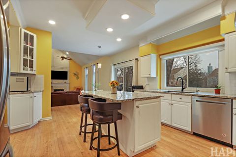 Tiny photo for 1121 Williamsburg Circle, Grayslake, IL 60030 (MLS # 12589360)