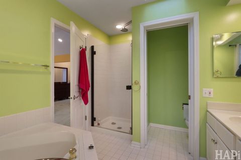 Tiny photo for 1121 Williamsburg Circle, Grayslake, IL 60030 (MLS # 12589360)