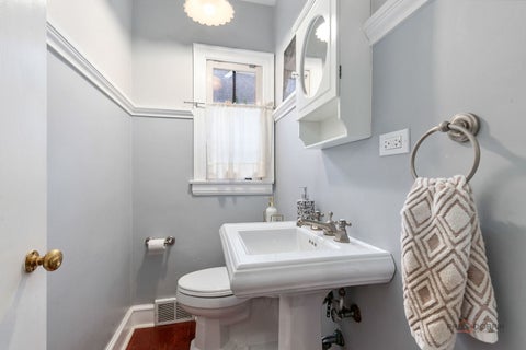 Tiny photo for 325 Oakland Drive, Highland Park, IL 60035 (MLS # 12776118)