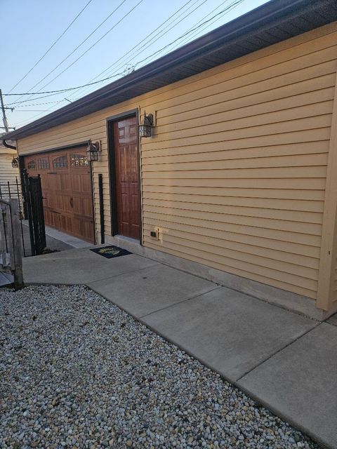 Tiny photo for 2914 Maple Avenue, Berwyn, IL 60402 (MLS # 12434474)