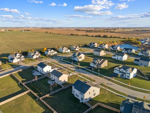 Tiny photo for 668 Braemore Lane, Yorkville, IL 60560 (MLS # 12595416)