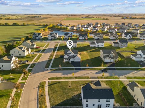 Tiny photo for 668 Braemore Lane, Yorkville, IL 60560 (MLS # 12595416)