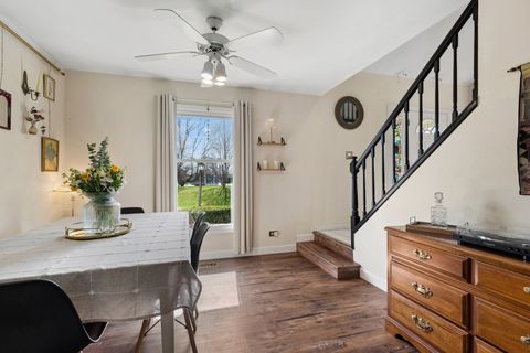 Tiny photo for 2555 College Hill Circle, Schaumburg, IL 60173 (MLS # 12612020)