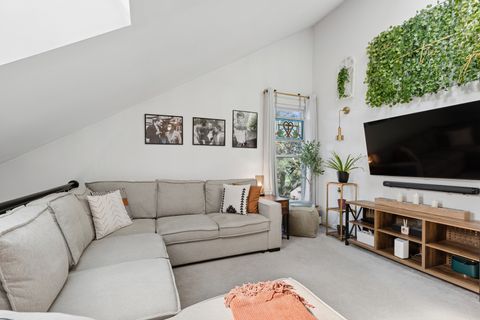 Tiny photo for 2555 College Hill Circle, Schaumburg, IL 60173 (MLS # 12612020)