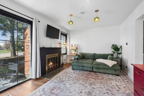 Tiny photo for 2555 College Hill Circle, Schaumburg, IL 60173 (MLS # 12612020)