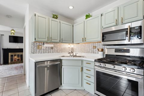 Tiny photo for 2555 College Hill Circle, Schaumburg, IL 60173 (MLS # 12612020)