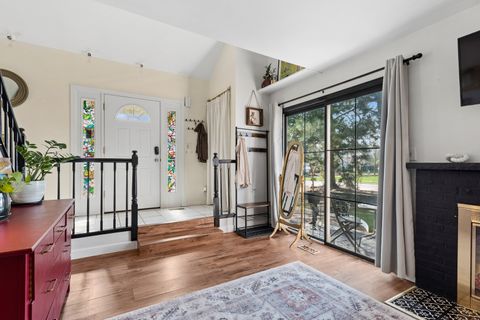 Tiny photo for 2555 College Hill Circle, Schaumburg, IL 60173 (MLS # 12612020)