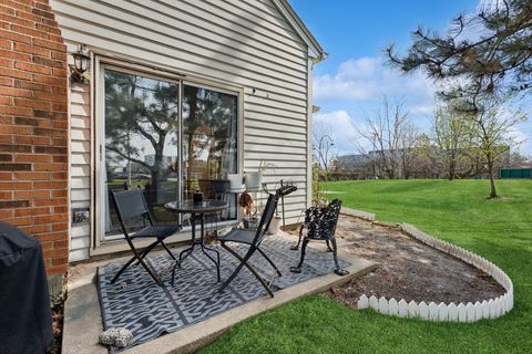 Tiny photo for 2555 College Hill Circle, Schaumburg, IL 60173 (MLS # 12612020)