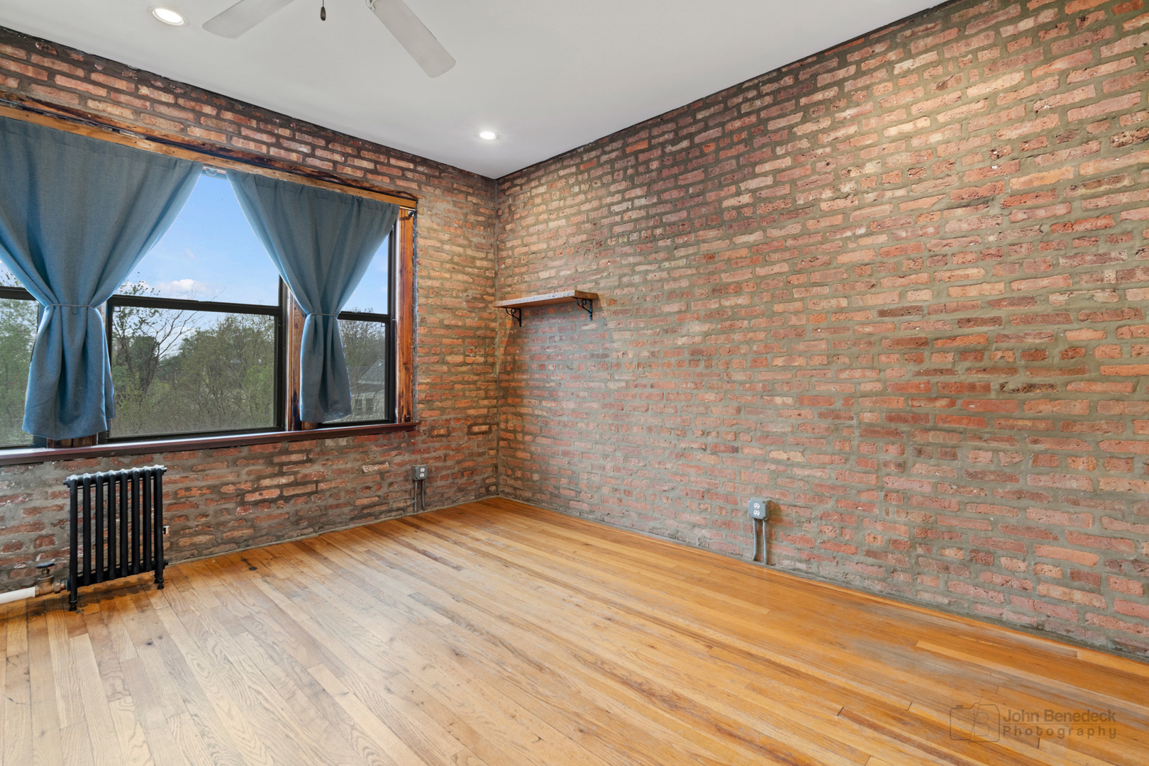 1238 W Carmen Avenue 3N