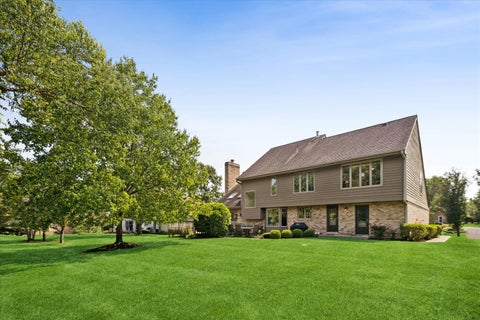 Tiny photo for 453 81st Street, Burr Ridge, IL 60527 (MLS # 12772974)
