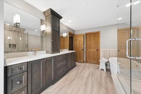 Tiny photo for 453 81st Street, Burr Ridge, IL 60527 (MLS # 12772974)