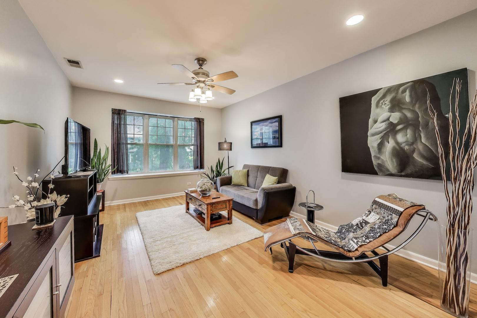 1908 W CHASE Avenue 103