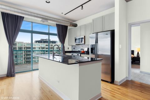 Tiny photo for 920 W MADISON Street #901W, Chicago, IL 60607 (MLS # 12591046)