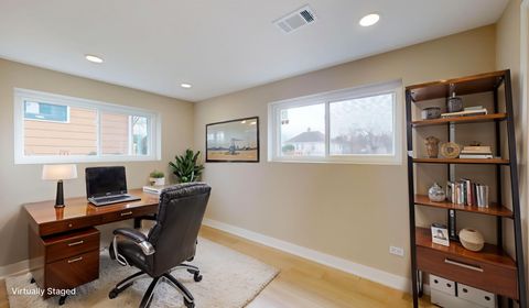 Tiny photo for 907 W North Avenue, Lake Bluff, IL 60044 (MLS # 12620954)