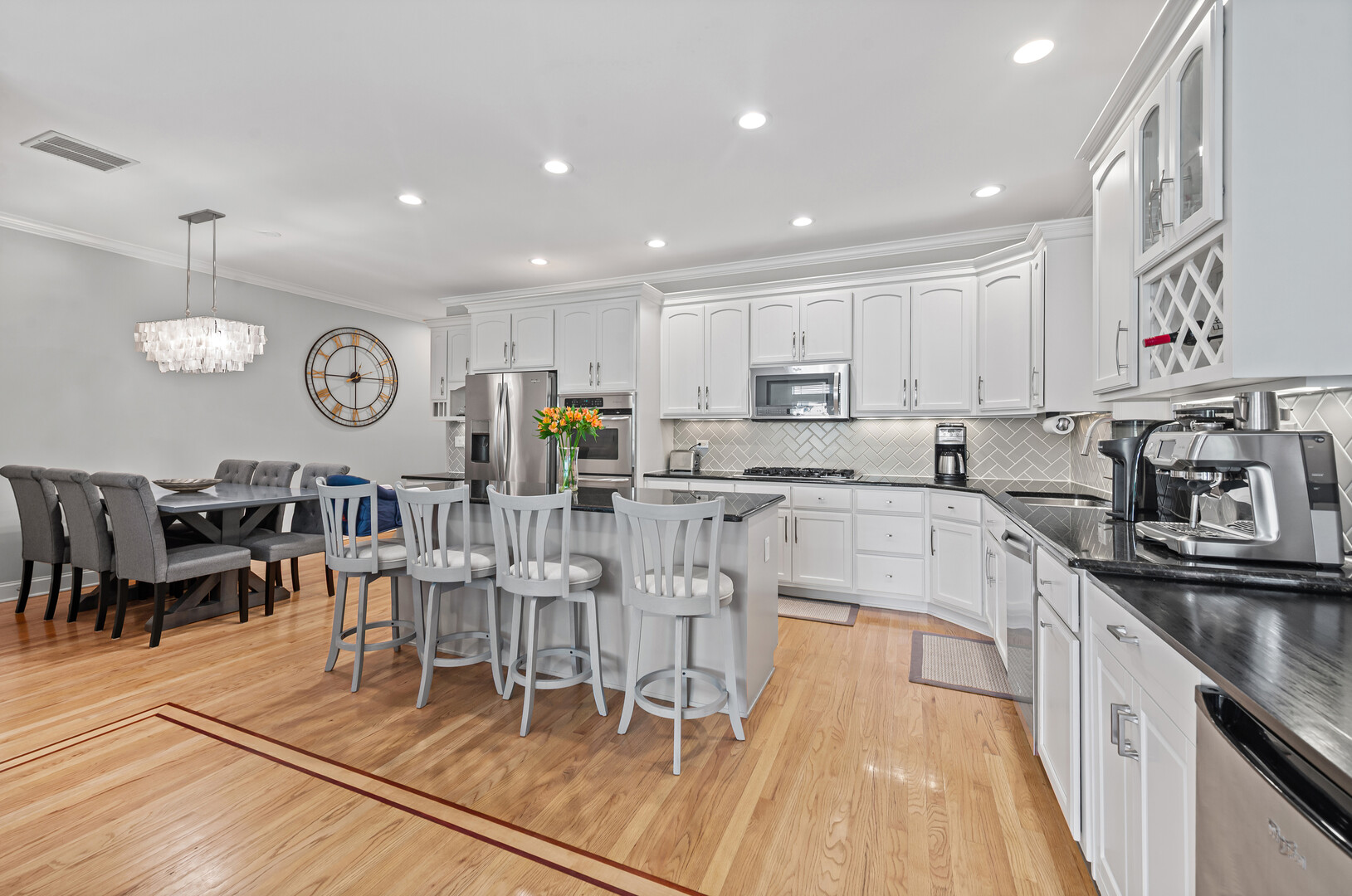 2043 W BELMONT Avenue 3