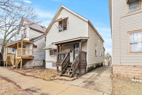 Tiny photo for 2808 E 93rd Street, Chicago, IL 60617 (MLS # 12588876)