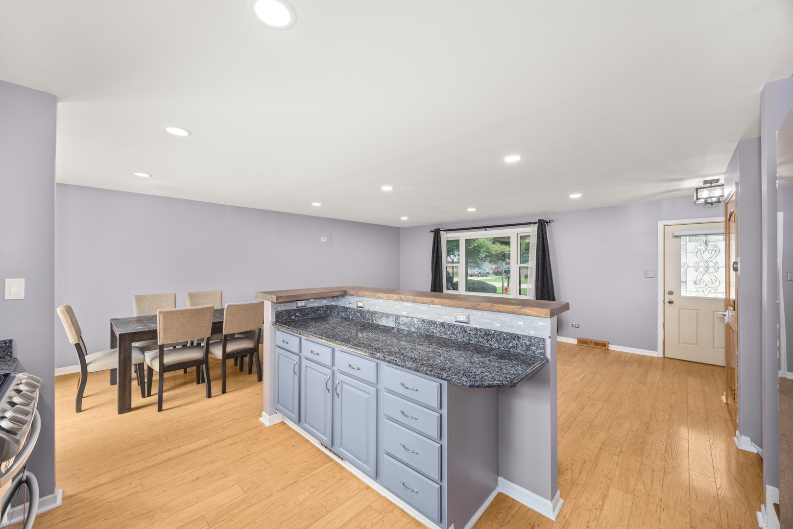 607 Parkshore Drive