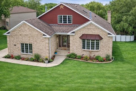 Tiny photo for 26241 W Erin Isle, Channahon, IL 60410 (MLS # 12658555)