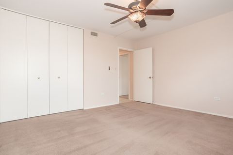 Tiny photo for 141 N La Grange Road #306, La Grange, IL 60525 (MLS # 12617308)
