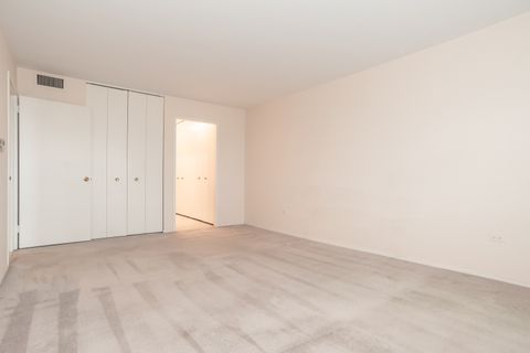 Tiny photo for 141 N La Grange Road #306, La Grange, IL 60525 (MLS # 12617308)