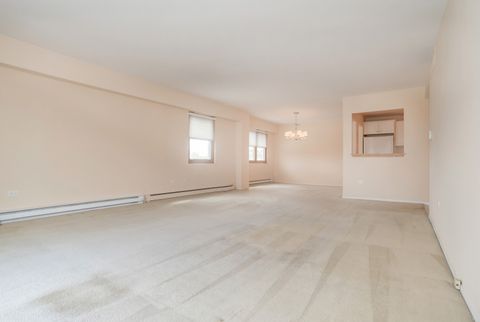 Tiny photo for 141 N La Grange Road #306, La Grange, IL 60525 (MLS # 12617308)