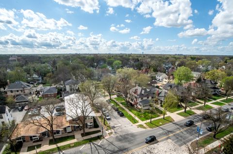 Tiny photo for 141 N La Grange Road #306, La Grange, IL 60525 (MLS # 12617308)