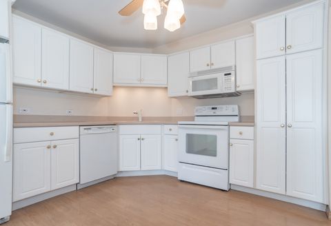 Tiny photo for 141 N La Grange Road #306, La Grange, IL 60525 (MLS # 12617308)