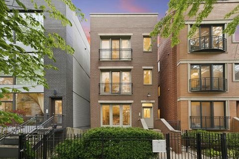 Tiny photo for 2416 W THOMAS Street #2, Chicago, IL 60622 (MLS # 12634904)