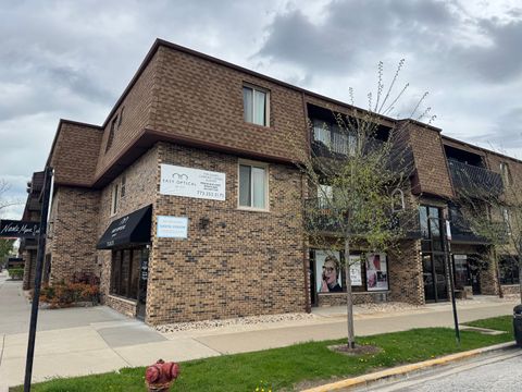 Tiny photo for 11103 S St Louis Avenue #203, Chicago, IL 60655 (MLS # 12633913)