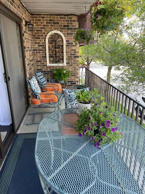 Tiny photo for 11103 S St Louis Avenue #203, Chicago, IL 60655 (MLS # 12633913)