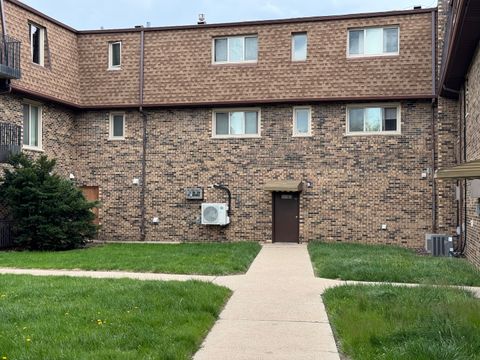 Tiny photo for 11103 S St Louis Avenue #203, Chicago, IL 60655 (MLS # 12633913)