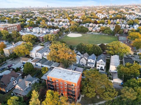 Tiny photo for 3643 N Monticello Avenue #3N, Chicago, IL 60618 (MLS # 12500518)