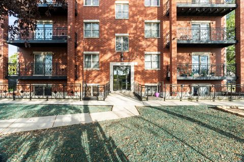 Tiny photo for 3643 N Monticello Avenue #3N, Chicago, IL 60618 (MLS # 12500518)