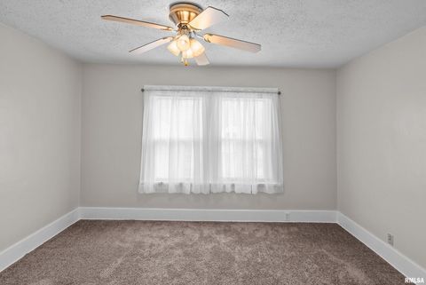 Tiny photo for 1920 CAREY Avenue, Davenport, IA 52803 (MLS # QC4268182)