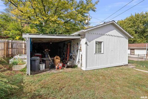 Tiny photo for 1920 CAREY Avenue, Davenport, IA 52803 (MLS # QC4268182)