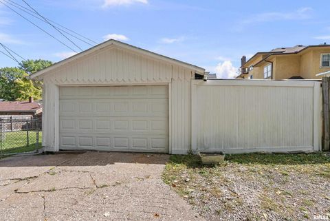 Tiny photo for 1920 CAREY Avenue, Davenport, IA 52803 (MLS # QC4268182)