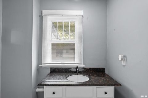 Tiny photo for 1920 CAREY Avenue, Davenport, IA 52803 (MLS # QC4268182)